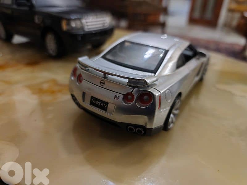 Maisto BMW M4 GTS 1/24,Range Rover Bdurango 1/18,Maist nissan gts 1/24 2