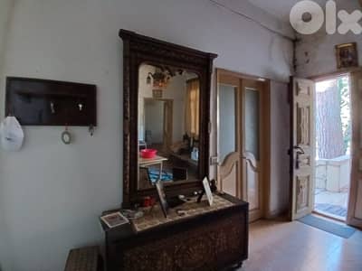L20282 - A 3,815 Land With Lebanese House For Sale in Khenchara