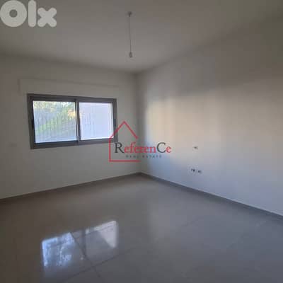 Spacious apartment with terrace in Mtayleb شقة واسعة في مطيلب للبيع