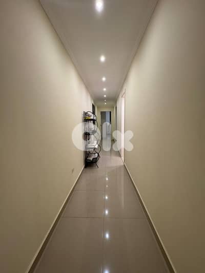 SPACIOUS APARTMENT IN AIN EL MRAISSEH PRIME (180SQ) 3 BEDS , (AMKK-328