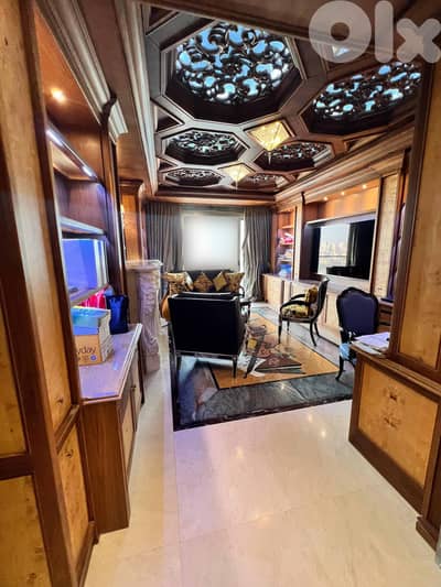 HIGH-END APARTMENT IN DOWNTOWN PRIME (750SQ) 4 BEDROOMS , (BT-1005)