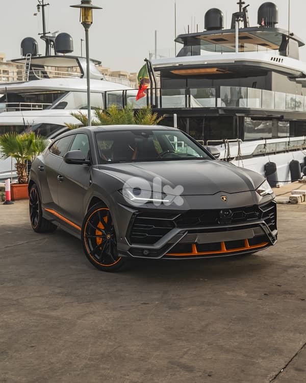 Lamborghini Urus CAPSULE 2022 , HIGHEST SPECS , Like New 0