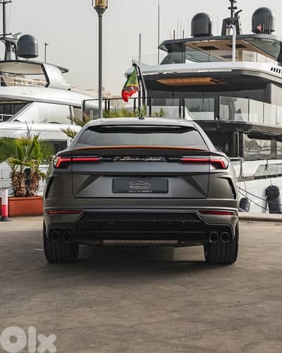 Lamborghini Urus CAPSULE 2022 , HIGHEST SPECS , Like New