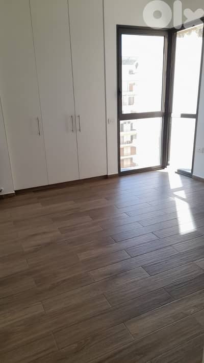 شقة فخمة للايجار في بدارو Decorated apartment for rent in Badaro