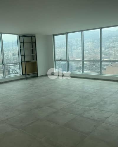 A nice office for Rent in Dekweneh مكتب جميل للإيجار في الدكوانه