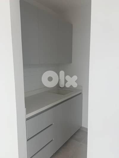 A nice office for Rent in Dekweneh مكتب جميل للإيجار في الدكوانه