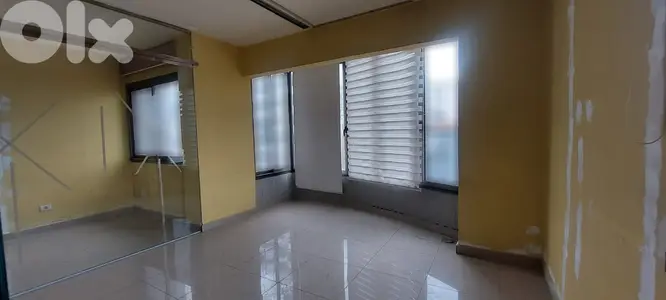 Office for Rent in Zalka – 80 sqm | Unfurnished مكتب للإيجار في زلقا