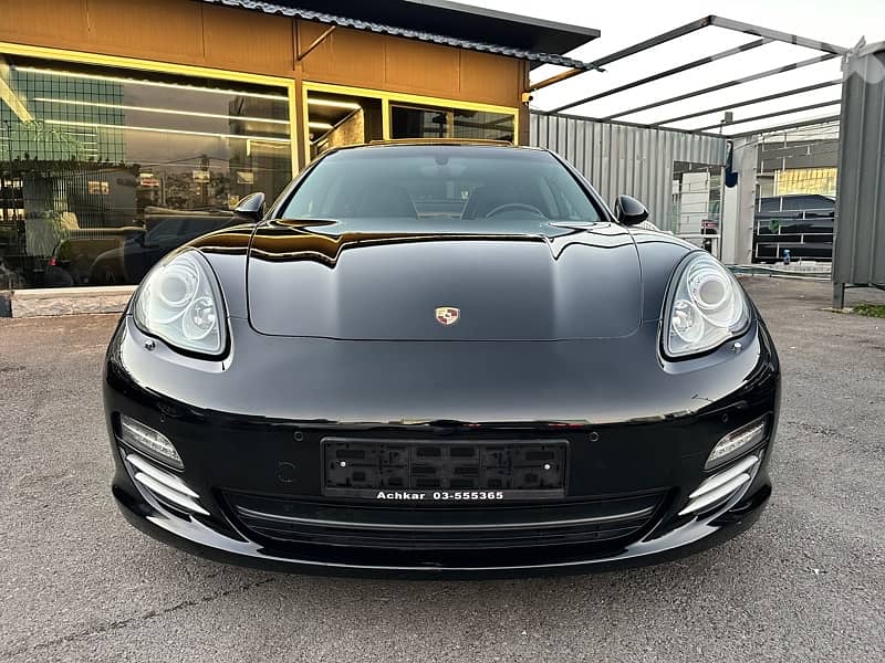 Porsche Panamera 4S 2010 0
