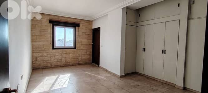 3 bedrooms Aprtment for sale talaat chehadeh