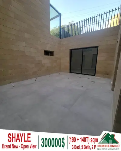 190 sqm Apartment For Sale in Shayle with 140 sqm Terrace + Open View