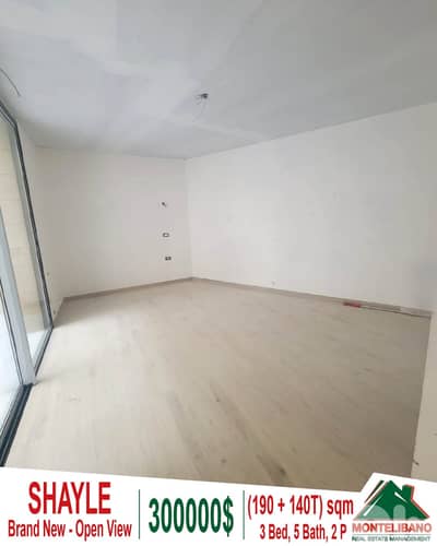190 sqm Apartment For Sale in Shayle with 140 sqm Terrace + Open View