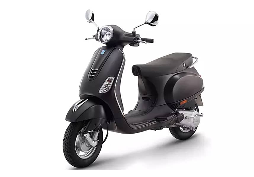 Like New 2025 Vespa VXL 150 | 700km | Warranty | Extras Included 0