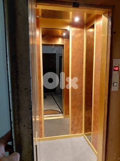 142 sqm apartment in Ballouneh Prime location -5 sec to highway