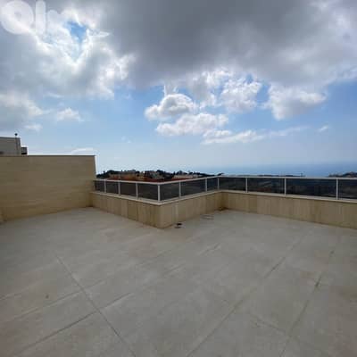 GMB175MM - Apartment For Sale In Amchit - Gherfin - شقة للبيع في عمشيت