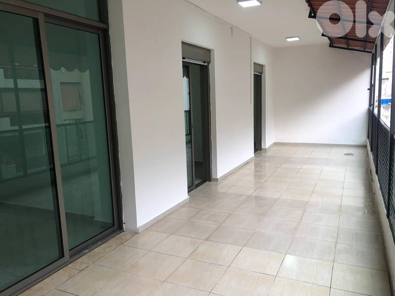 CATCH !! APARTMENT IN MAZRAA  WITH TERRACE (150SQ) 3 BEDS , (BT-1324) 0
