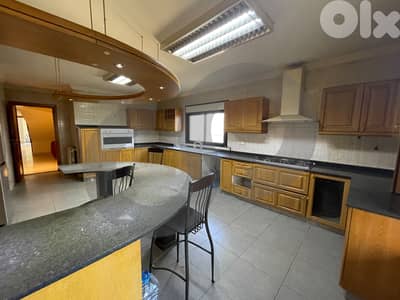 DUPLEX/Hazmieh, Mar Takla/ مار تقلا/Jacuzzi/AC-- REF#PF132369 !