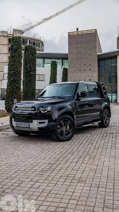 Land Rover Defender 2023 UNDER WARRANTY