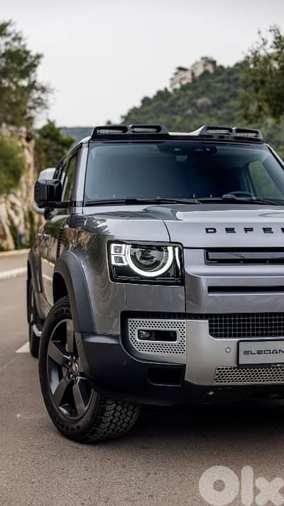 Land Rover Defender 2022 HSE Company Source