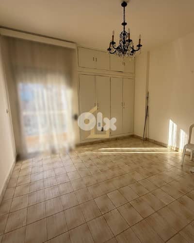 Apartment for rent in Achrafieh AA398  شقة  للإيجار في  الأشرفية