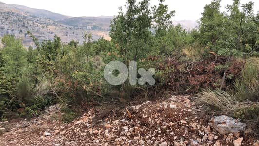 Land for Sale in Tarchich – 700 sqm أرض للبيع في ترشيش
