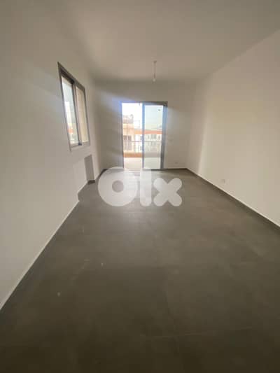 Apartment For Sale in Daychouneyieh 150000$ شقة للبيع في الديشونية