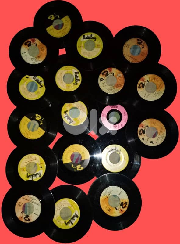 vinyl records dalida lot de 20 - 45 rpm 0