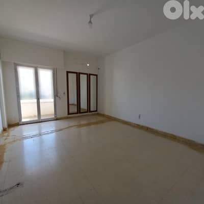Office In Commercial Center in Jal el Dib For Rent