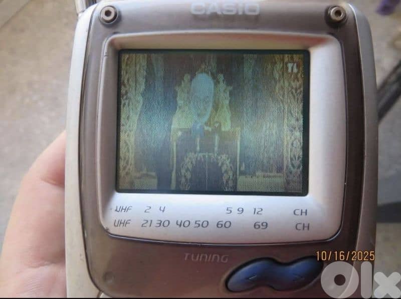 Vintage Casio mini TV 3