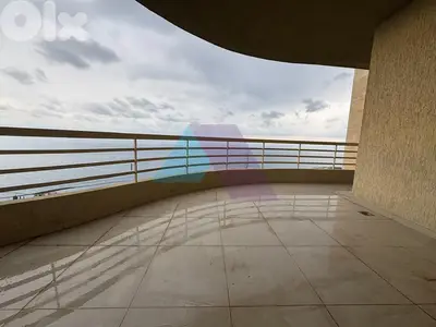 165m2 apartment+garden+terrace+sea view sale in Halat - شقة في حالات