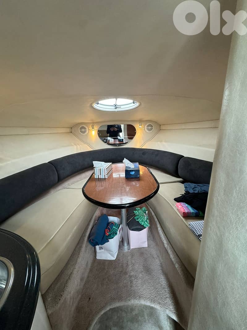 Pleasure Boat 8m - Volvo 270HP - Beirut 8