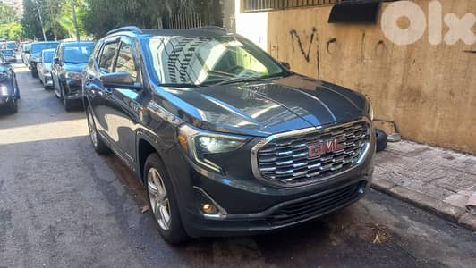 GMC Terrain 2.0 liters-Clean car fax- 4x4 خارق النظافة- سعر مغر جدا