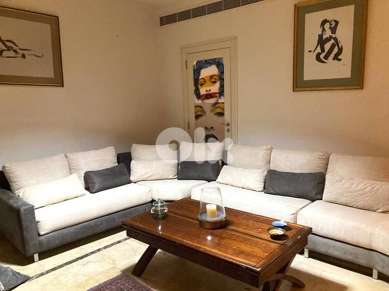 Catchy 2 bedroom apartment for sale in Achrarafieh 0