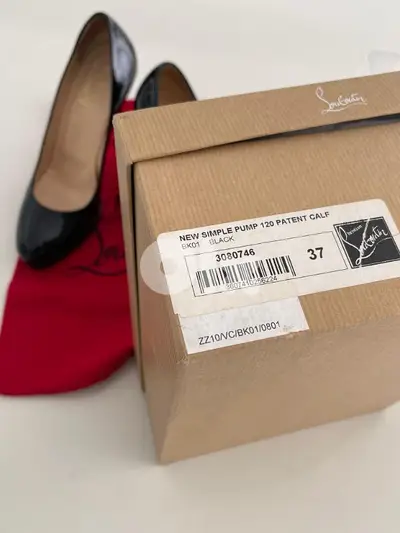 louboutin high heels 37 like new