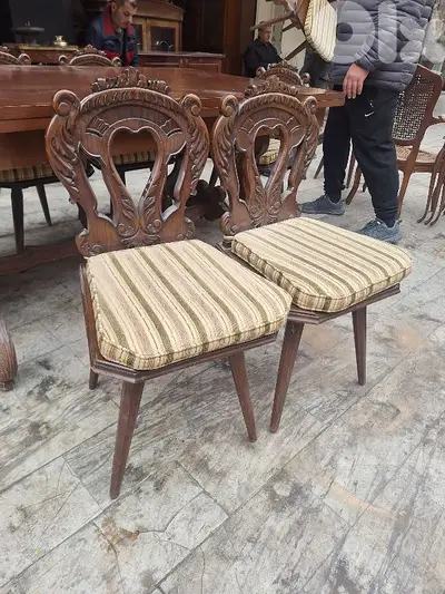 كراسي خشب سنديان عدد٢ مميز انتيك