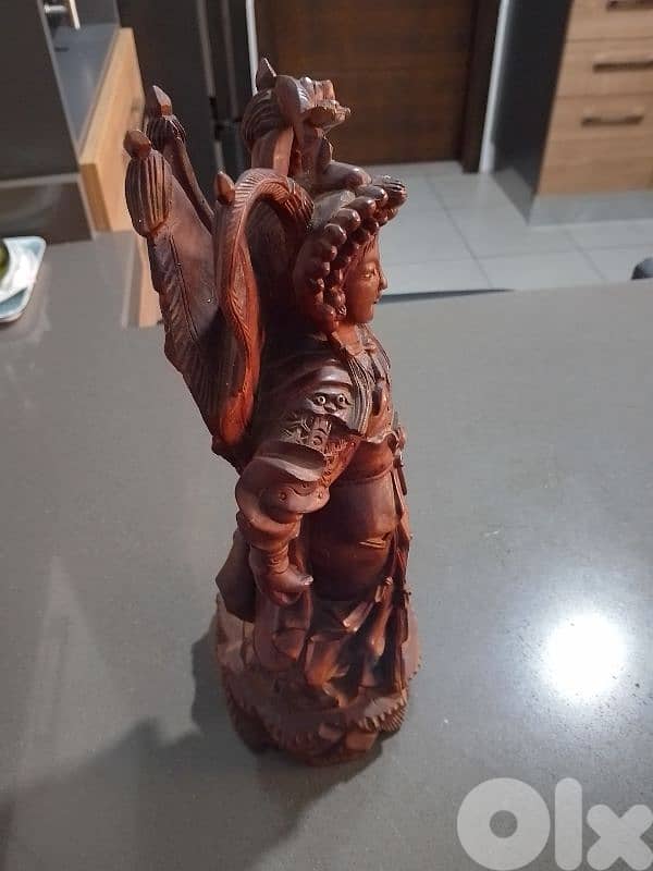 Fighter statue 1
