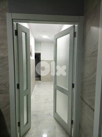 تخت  للشبان بسكن مشترك في شقة مجدده حديثا