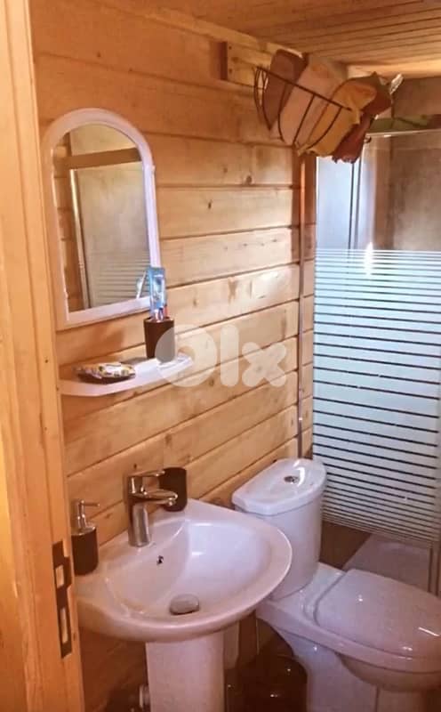 Tiny wood House 14