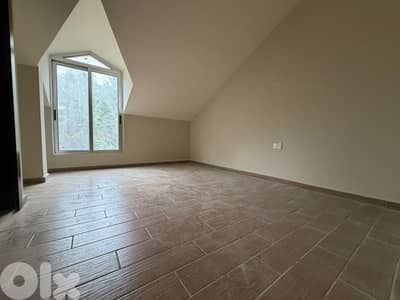 GMB114JC - Duplex For Sale In Blat - شقة دوبلكس للبيع في بلاط