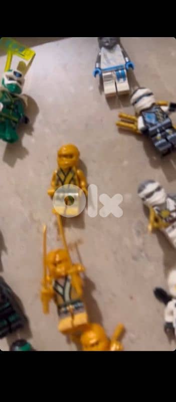 looking to buy any Lego Ninjago set minifigures or parts 1