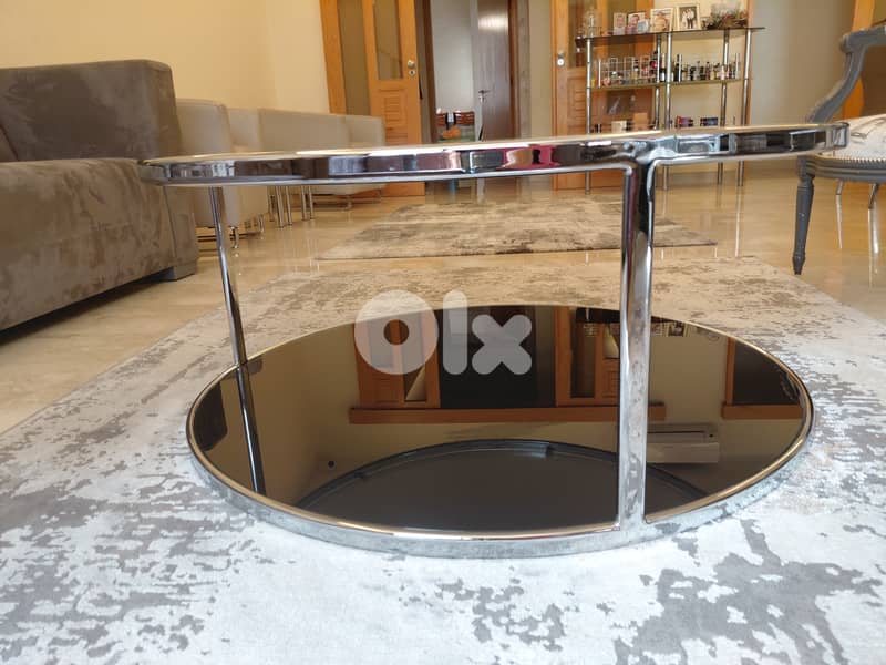 Round table for living room 0