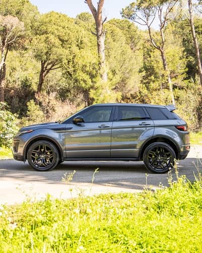 Land Rover Evoque 2018 Dynamic hse clean carfax