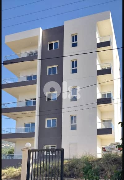 building composed of 5 floors,