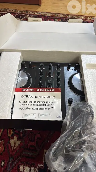 DJ set: TRACTOR KONTROL S2