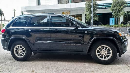 Jeep Cherokee laredo 2020