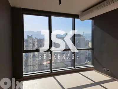 L20338-An Open Space Office in A Well-Known Tower For Rent in Dekweneh