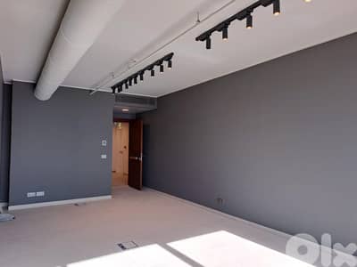 L20338-An Open Space Office in A Well-Known Tower For Rent in Dekweneh