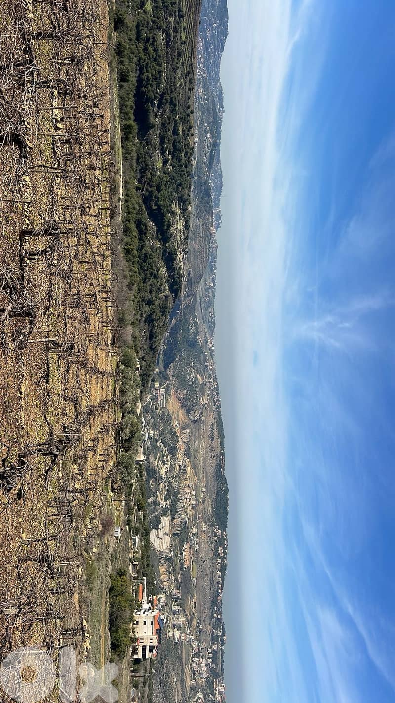 L20349 - Land With Small House For Sale in Ain Al Marej, Bhamdoun 2