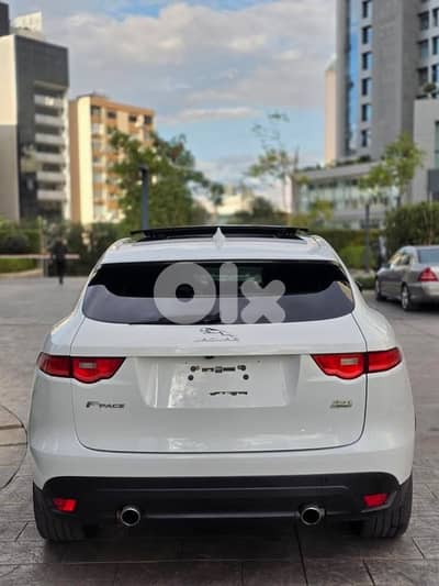 Jaguar F-Pace 2017 V6 clean carfax under warranty
