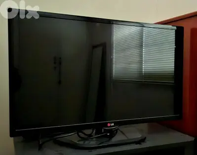 LG TV 32 inch