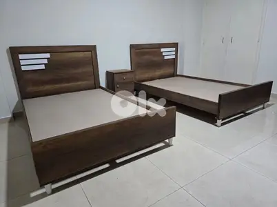 تختين مفرد ونص كمدينة صغيرة شفنيرة مع مرايا تفصيل جديد